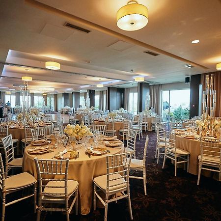 Hotel Belvedere Brasov Bagian luar foto