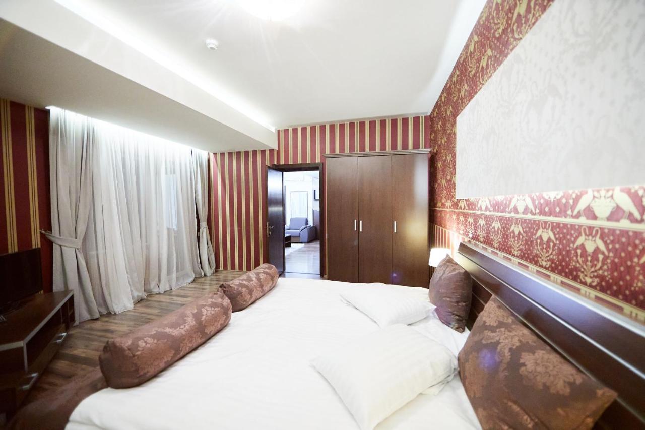 Hotel Belvedere Brasov Bagian luar foto