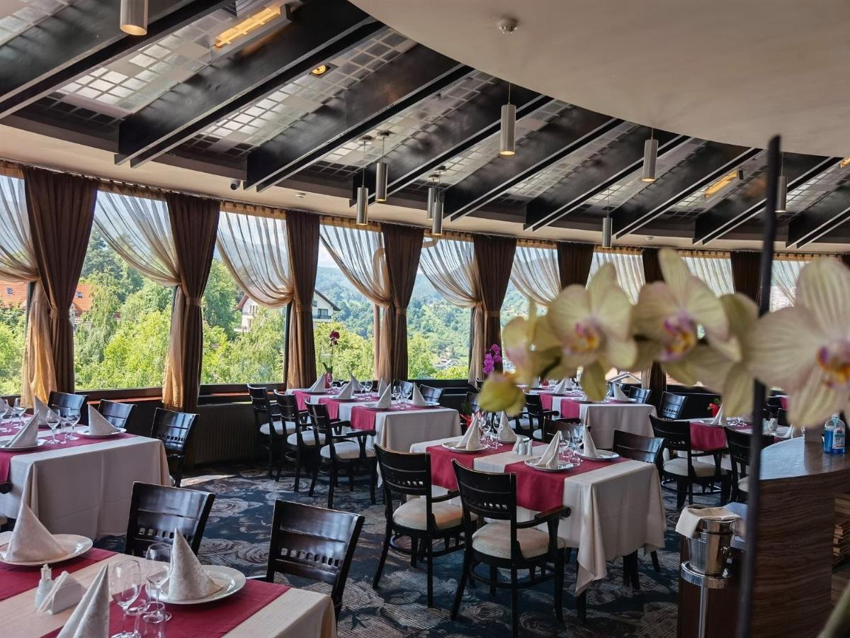 Hotel Belvedere Brasov Bagian luar foto