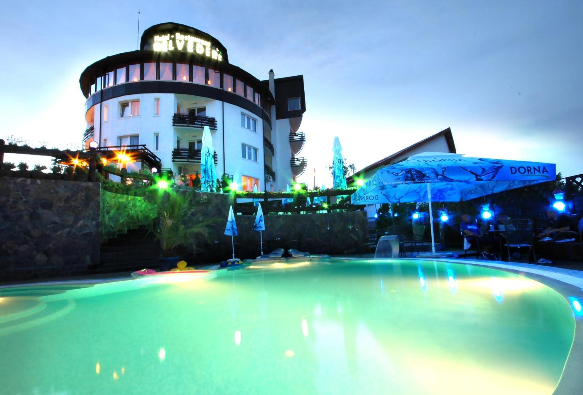 Hotel Belvedere Brasov Bagian luar foto