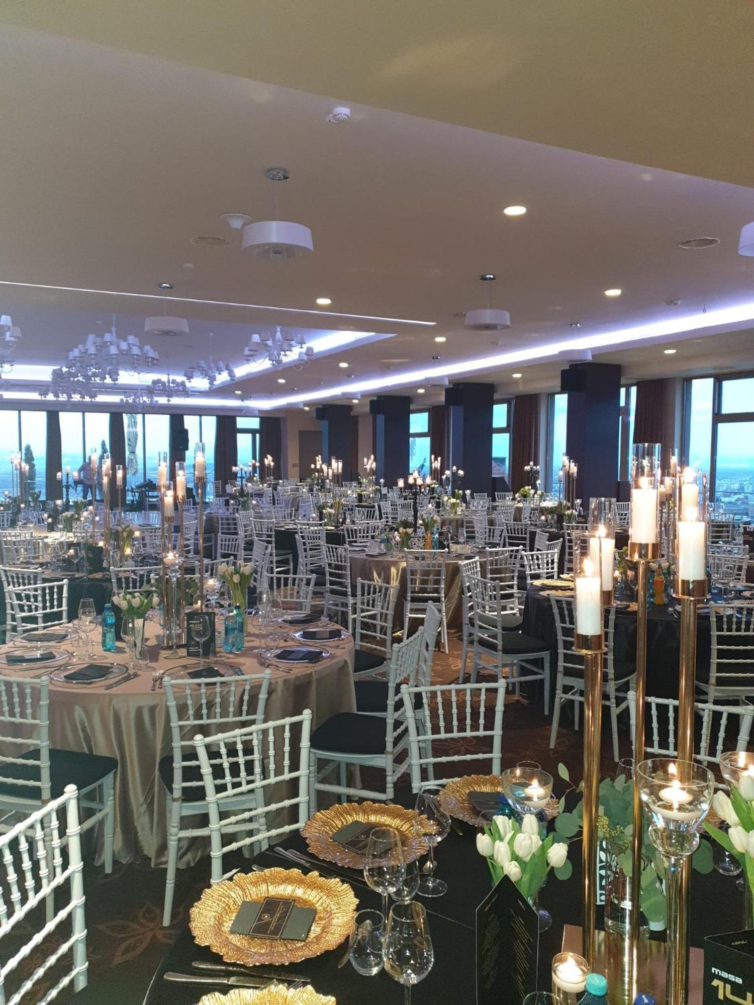 Hotel Belvedere Brasov Bagian luar foto